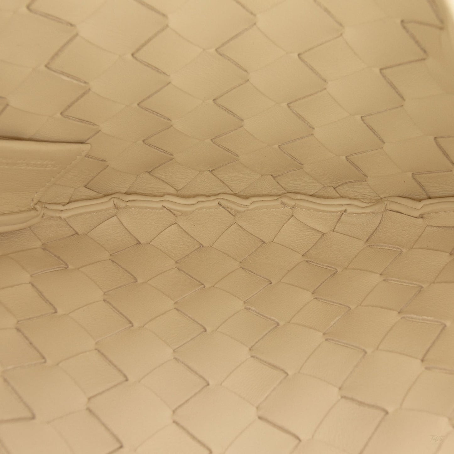 Second hand Bottega Veneta Sardine Lambskin Leather Crossbody Floral Beige - Tabita Bags