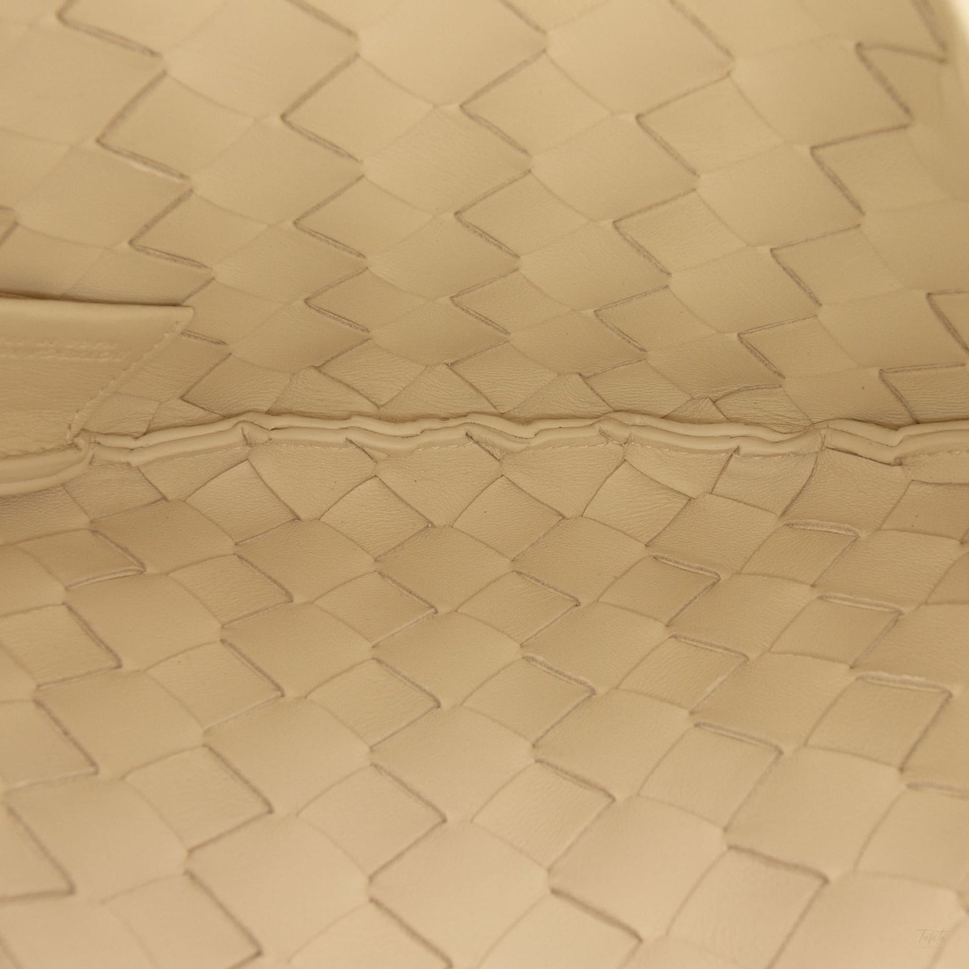 Second hand Bottega Veneta Sardine Lambskin Leather Crossbody Floral Beige - Tabita Bags