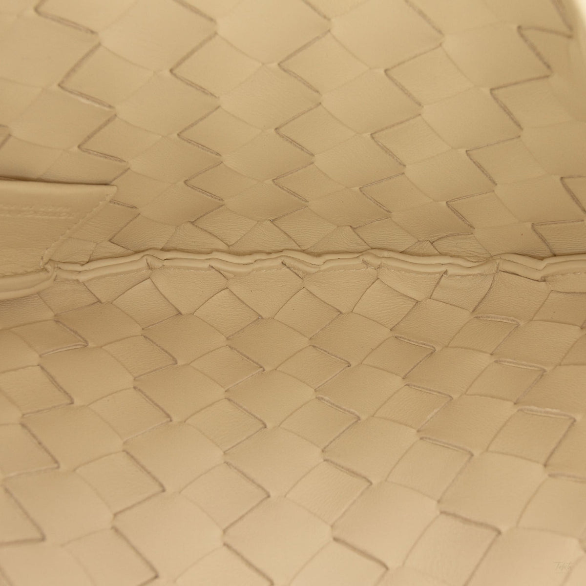 Second hand Bottega Veneta Sardine Lambskin Leather Crossbody Floral Beige - Tabita Bags