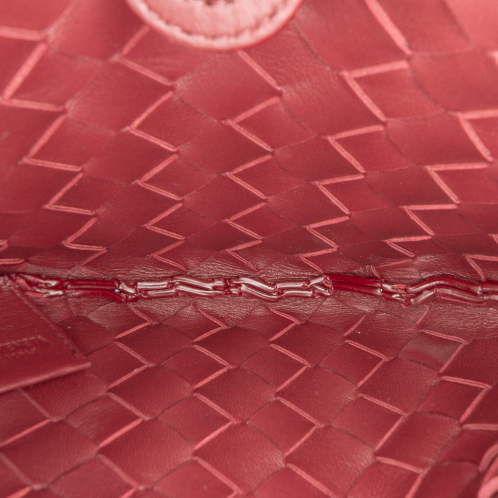 Second hand Bottega Veneta Sardine Lambskin Leather Crossbody Red - Tabita Bags