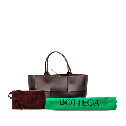 Second hand Bottega Veneta The Arco Medium Leather Maxi Intrecciato Tote Shoulder Bag Red - Tabita Bags