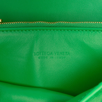 Second hand Bottega Veneta Wallet on Strap Nappa Leather Intrecciato Green - Tabita Bags