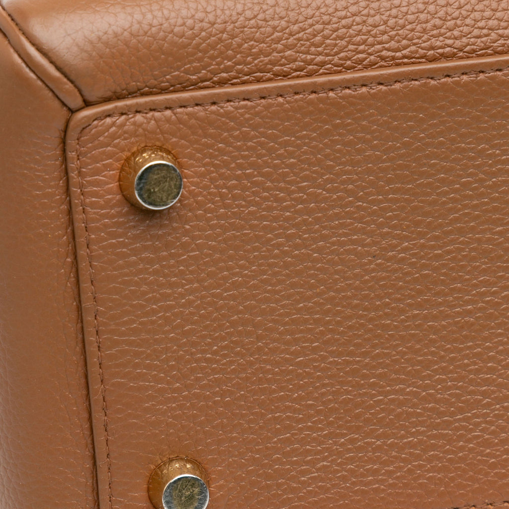 Second hand Céline 16 Medium Grained Calfskin Leather Top - handle Handbag Brown - Tabita Bags