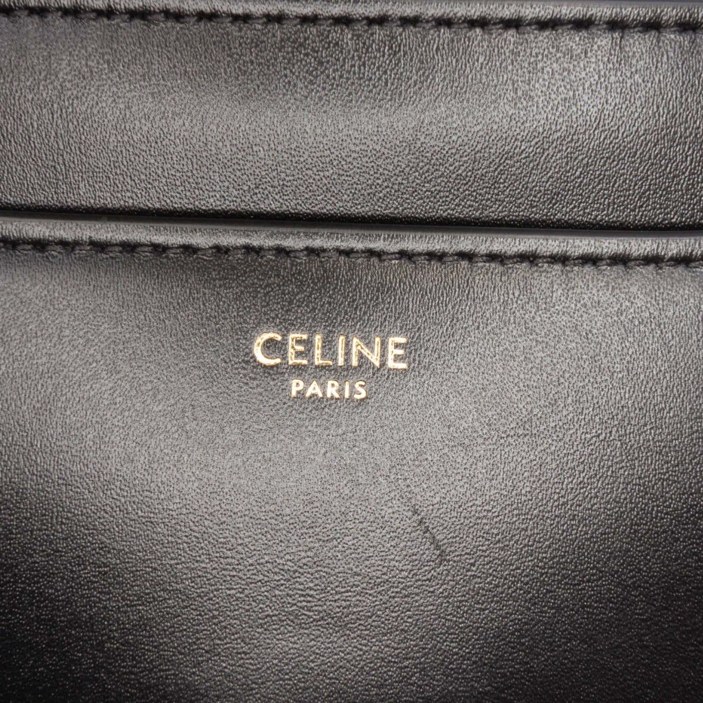 Second hand Céline 16 Small Shiny Calfskin Leather Top - handle Handbag Black - Tabita Bags