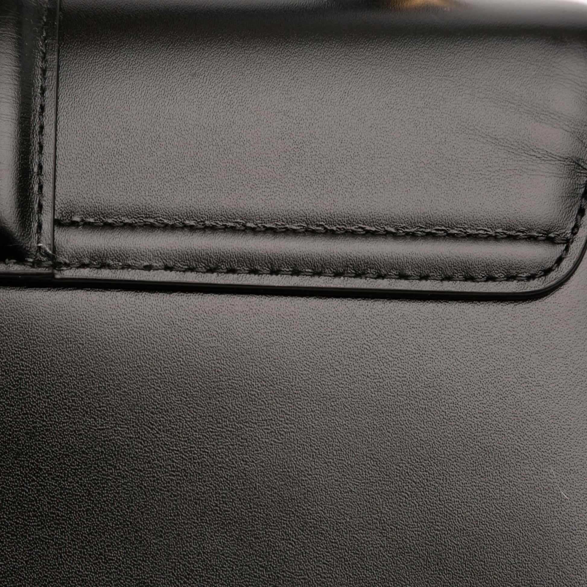 Second hand Céline 16 Small Shiny Calfskin Leather Top - handle Handbag Black - Tabita Bags