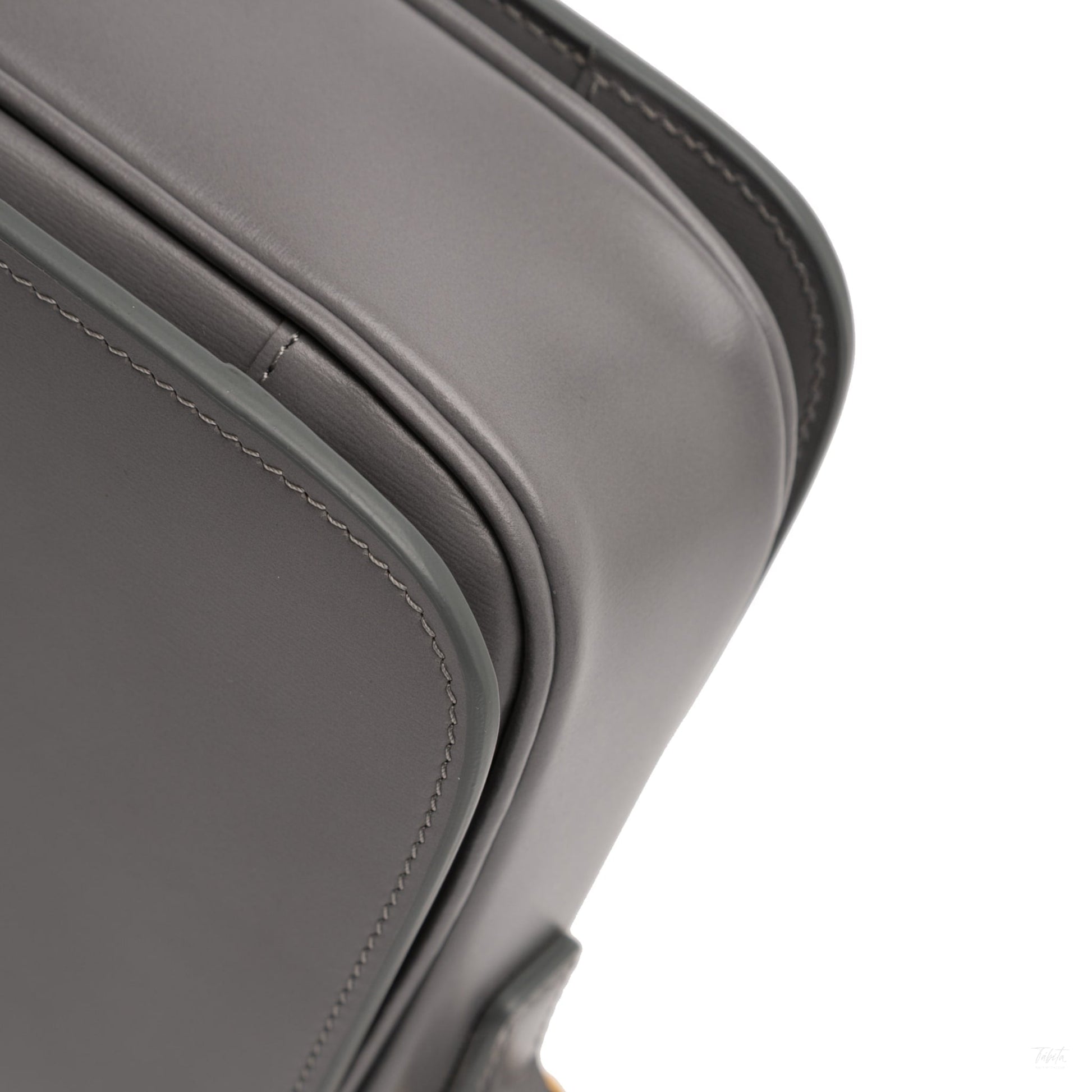 Second hand Céline Triomphe Classique Shiny Calfskin Leather Flap Crossbody Grey - Tabita Bags