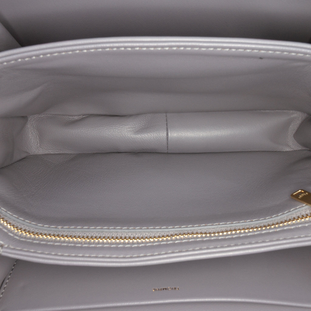 Second hand Céline Triomphe Classique Shiny Calfskin Leather Flap Crossbody Grey - Tabita Bags