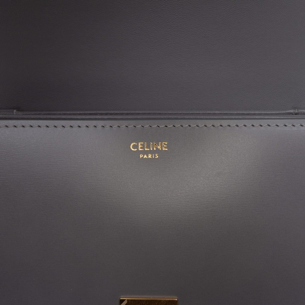 Second hand Céline Triomphe Classique Shiny Calfskin Leather Flap Crossbody Grey - Tabita Bags
