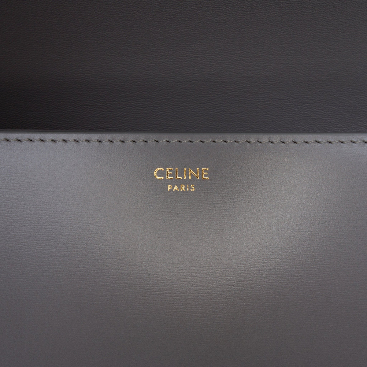 Second hand Céline Triomphe Classique Shiny Calfskin Leather Flap Crossbody Grey - Tabita Bags