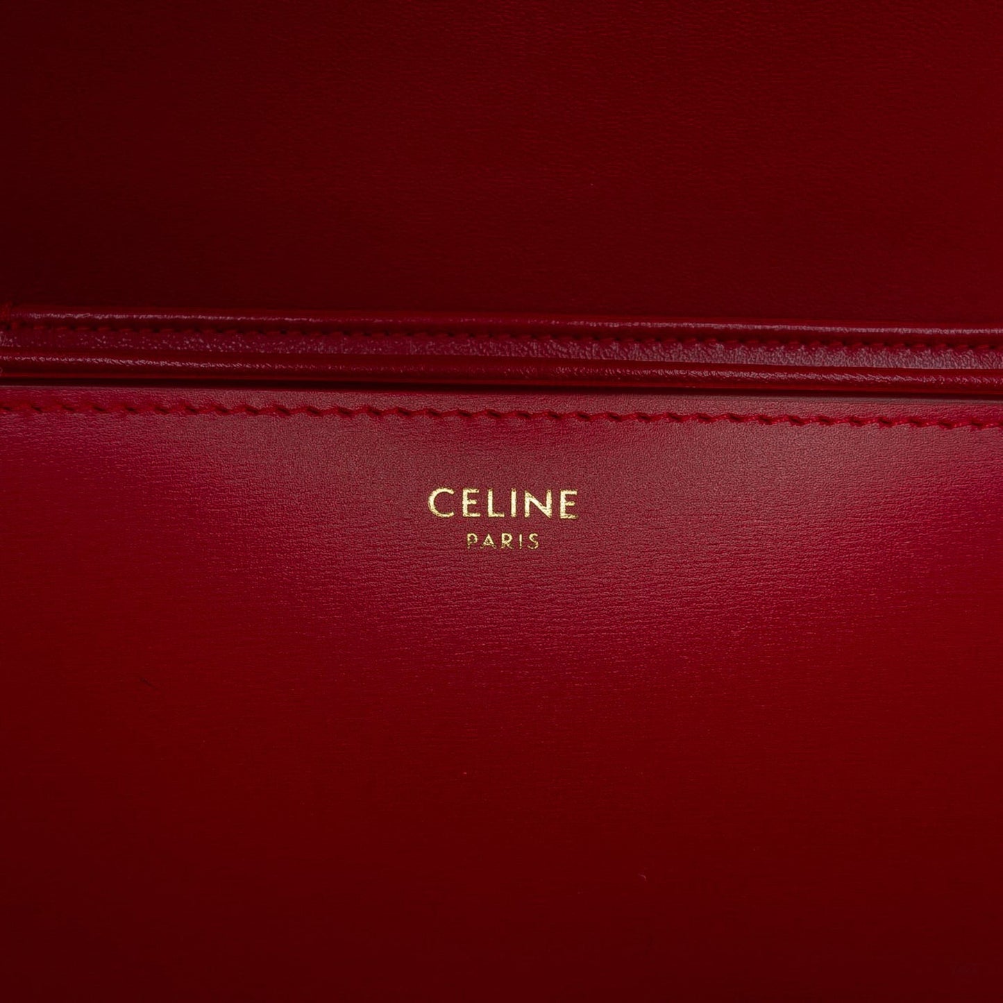 Second hand Céline Triomphe Classique Shiny Calfskin Leather Flap Crossbody Red - Tabita Bags