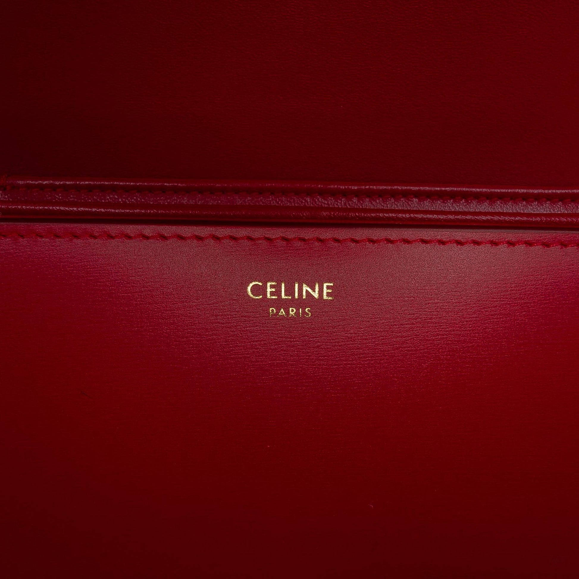 Second hand Céline Triomphe Classique Shiny Calfskin Leather Flap Crossbody Red - Tabita Bags