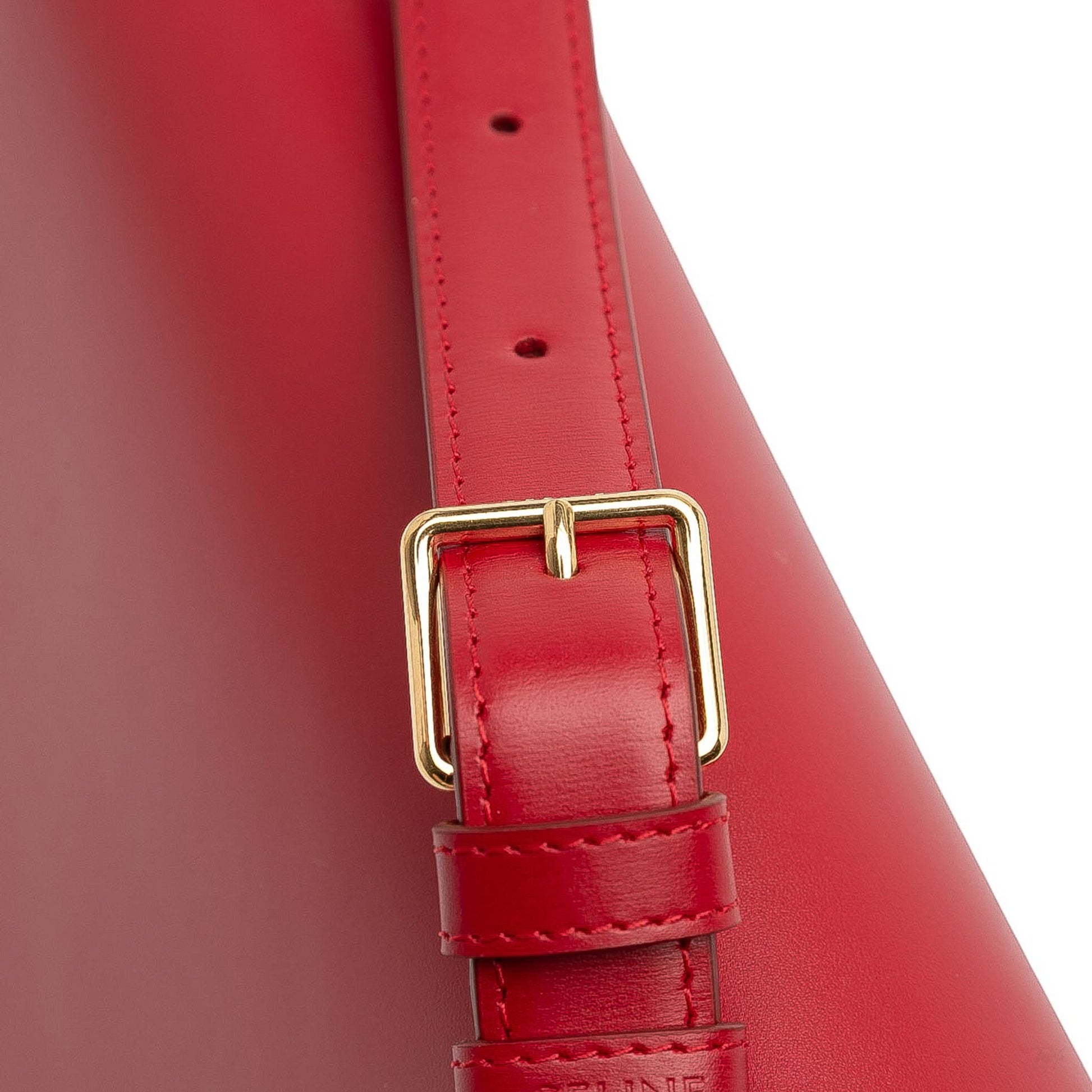 Second hand Céline Triomphe Classique Shiny Calfskin Leather Flap Crossbody Red - Tabita Bags