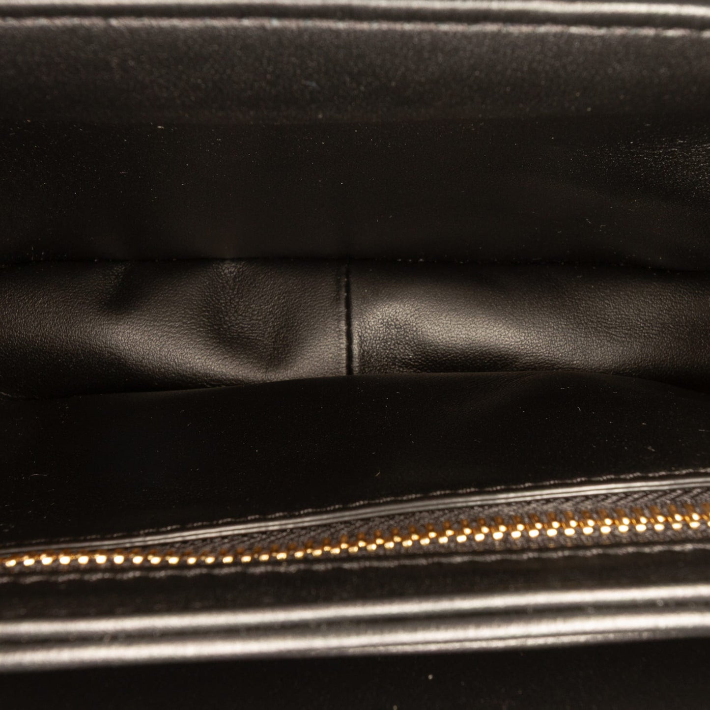 Second hand Céline Triomphe Teen Shiny Calfskin Leather Flap Crossbody Black - Tabita Bags