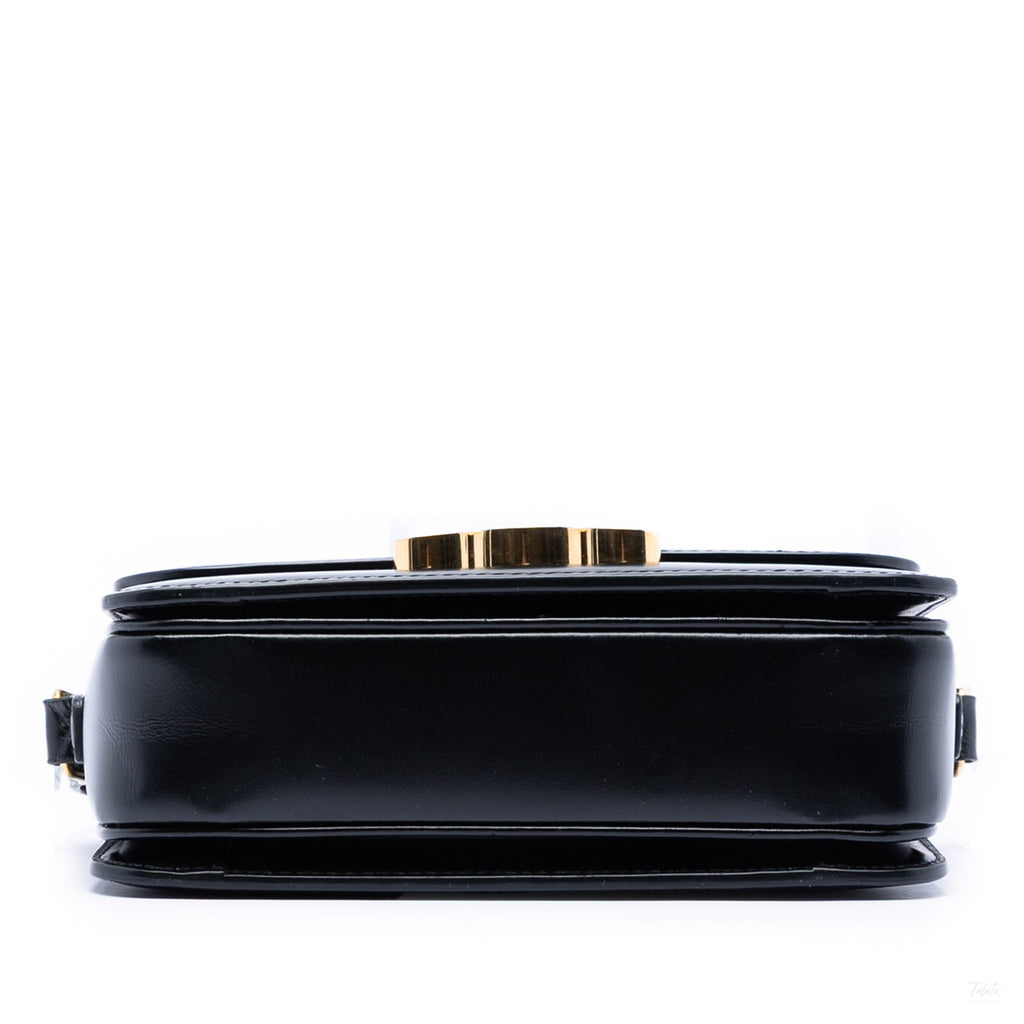 Second hand Céline Triomphe Teen Shiny Calfskin Leather Flap Crossbody Black - Tabita Bags