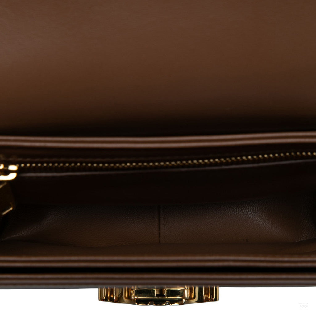 Second hand Céline Triomphe Teen Shiny Calfskin Leather Flap Crossbody Brown - Tabita Bags