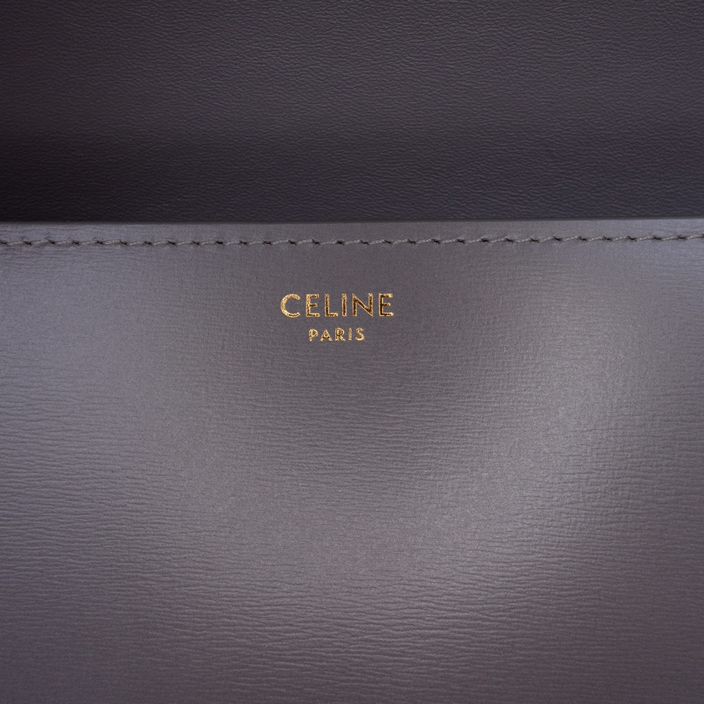 Second hand Céline Triomphe Teen Shiny Calfskin Leather Flap Crossbody Grey - Tabita Bags