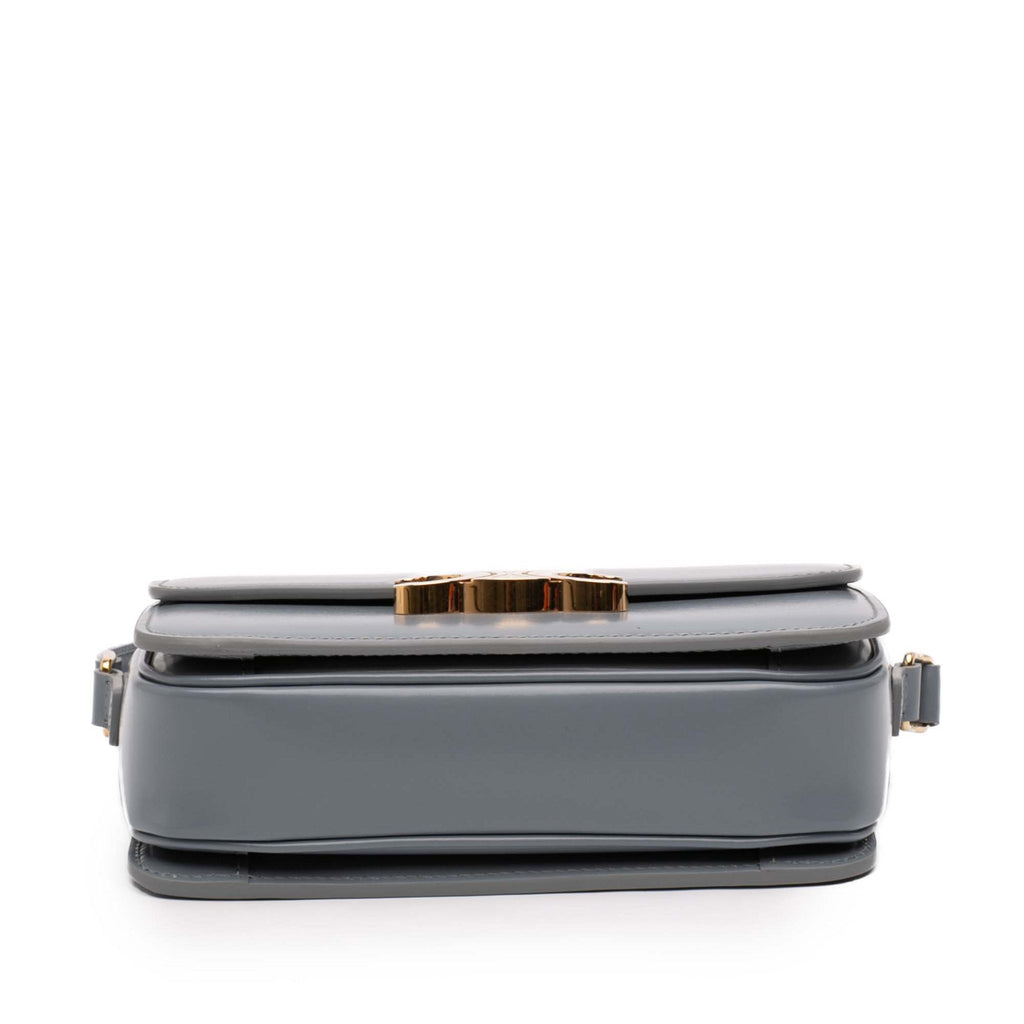 Second hand Céline Triomphe Teen Shiny Calfskin Leather Flap Crossbody Grey - Tabita Bags