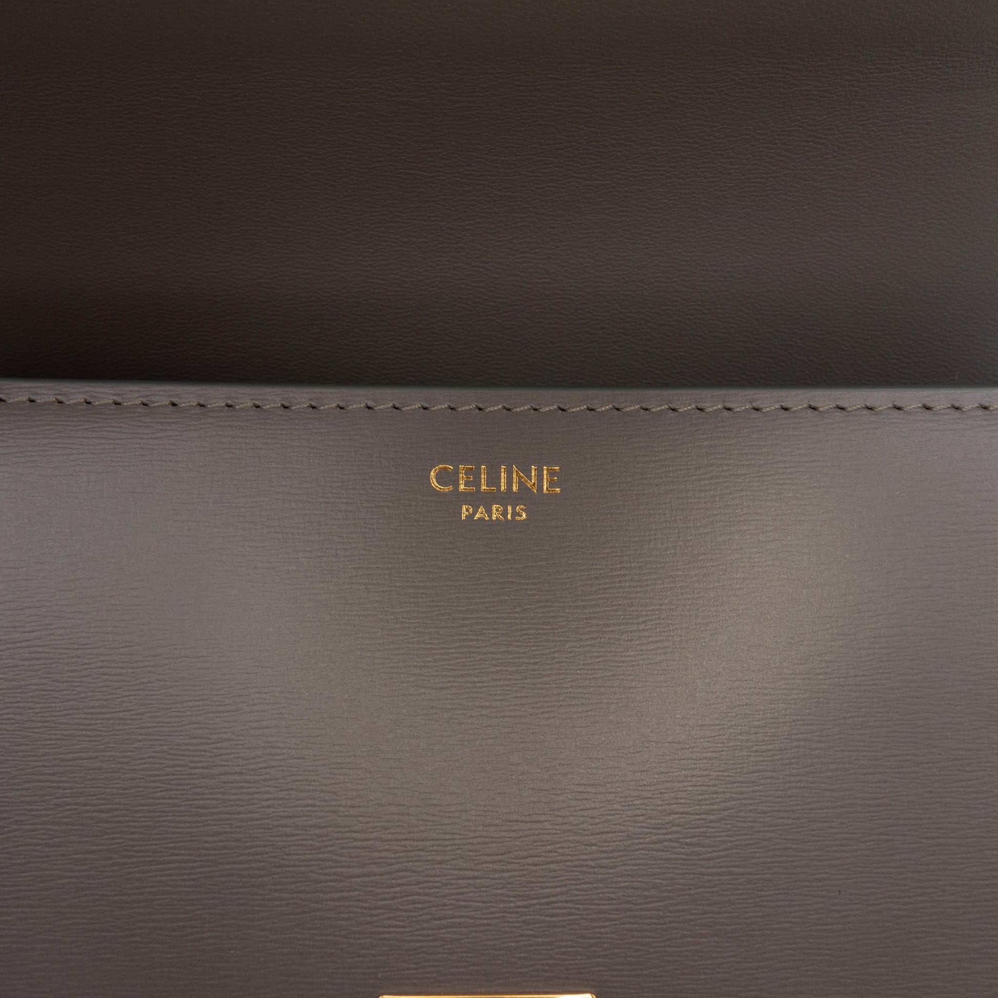 Second hand Céline Triomphe Teen Shiny Calfskin Leather Flap Crossbody Grey - Tabita Bags