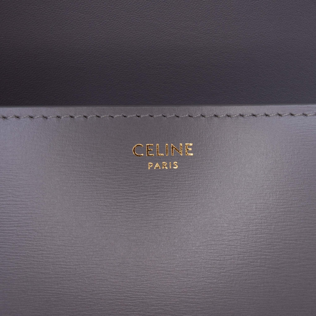 Second hand Céline Triomphe Teen Shiny Calfskin Leather Flap Crossbody Grey - Tabita Bags