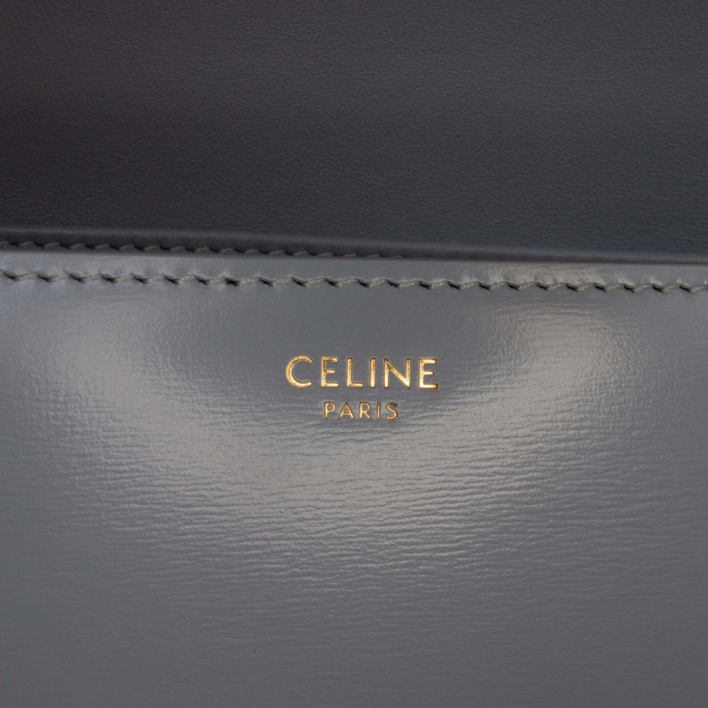 Second hand Céline Triomphe Teen Shiny Calfskin Leather Flap Crossbody Grey - Tabita Bags