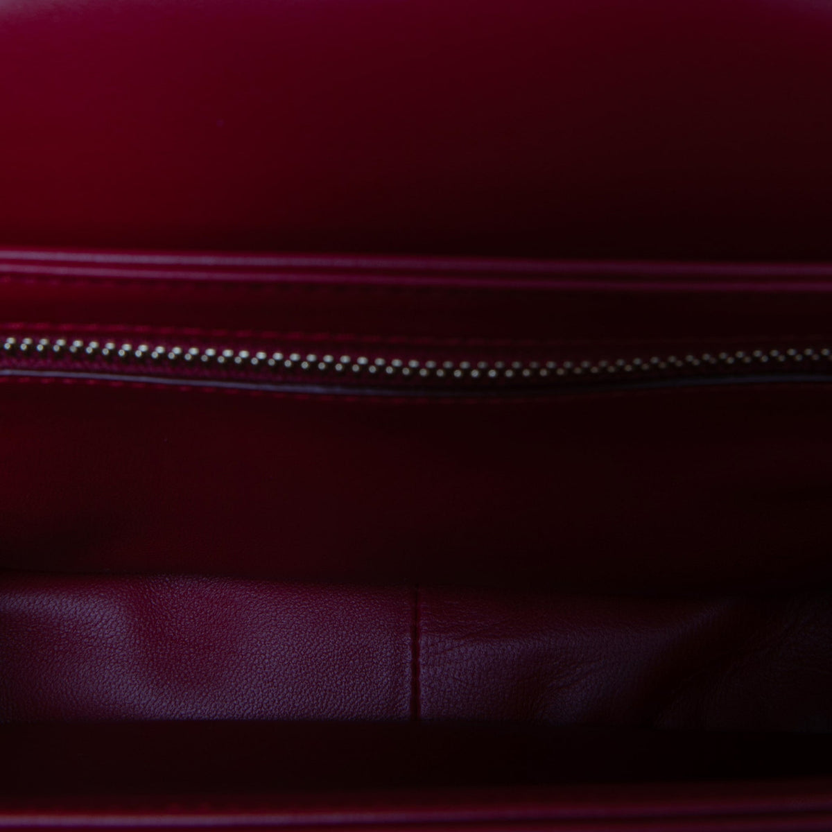 Second hand Céline Triomphe Teen Shiny Calfskin Leather Flap Crossbody Red - Tabita Bags