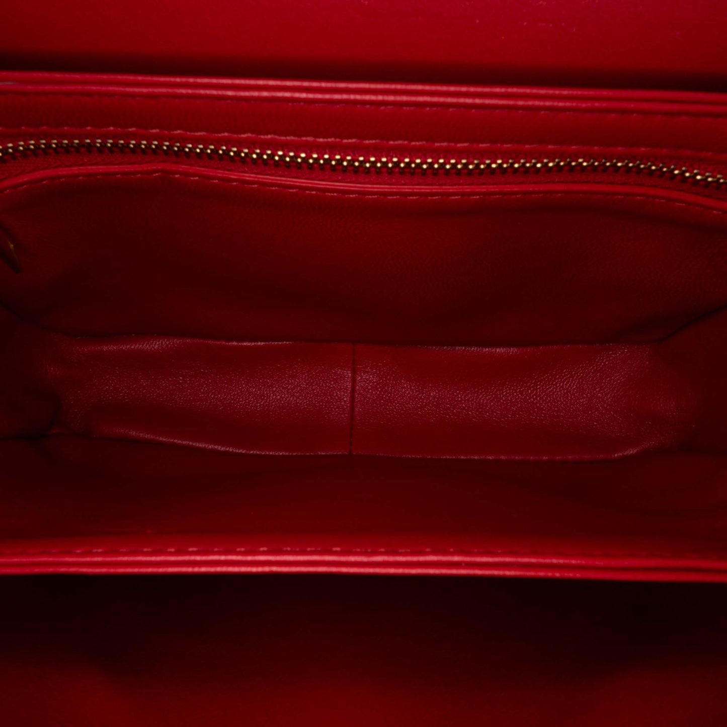 Second hand Céline Triomphe Teen Shiny Calfskin Leather Flap Crossbody Red - Tabita Bags