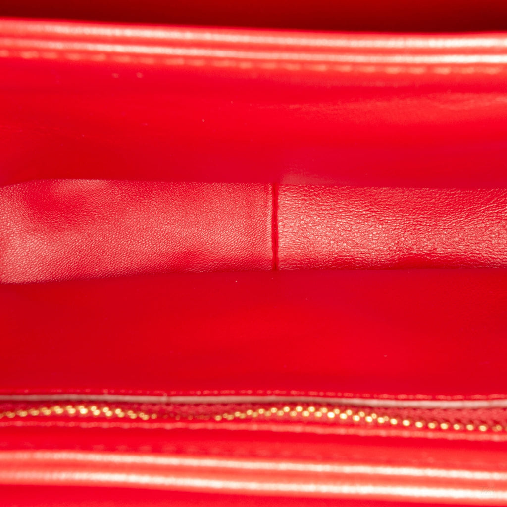 Second hand Céline Triomphe Teen Shiny Calfskin Leather Flap Crossbody Red - Tabita Bags