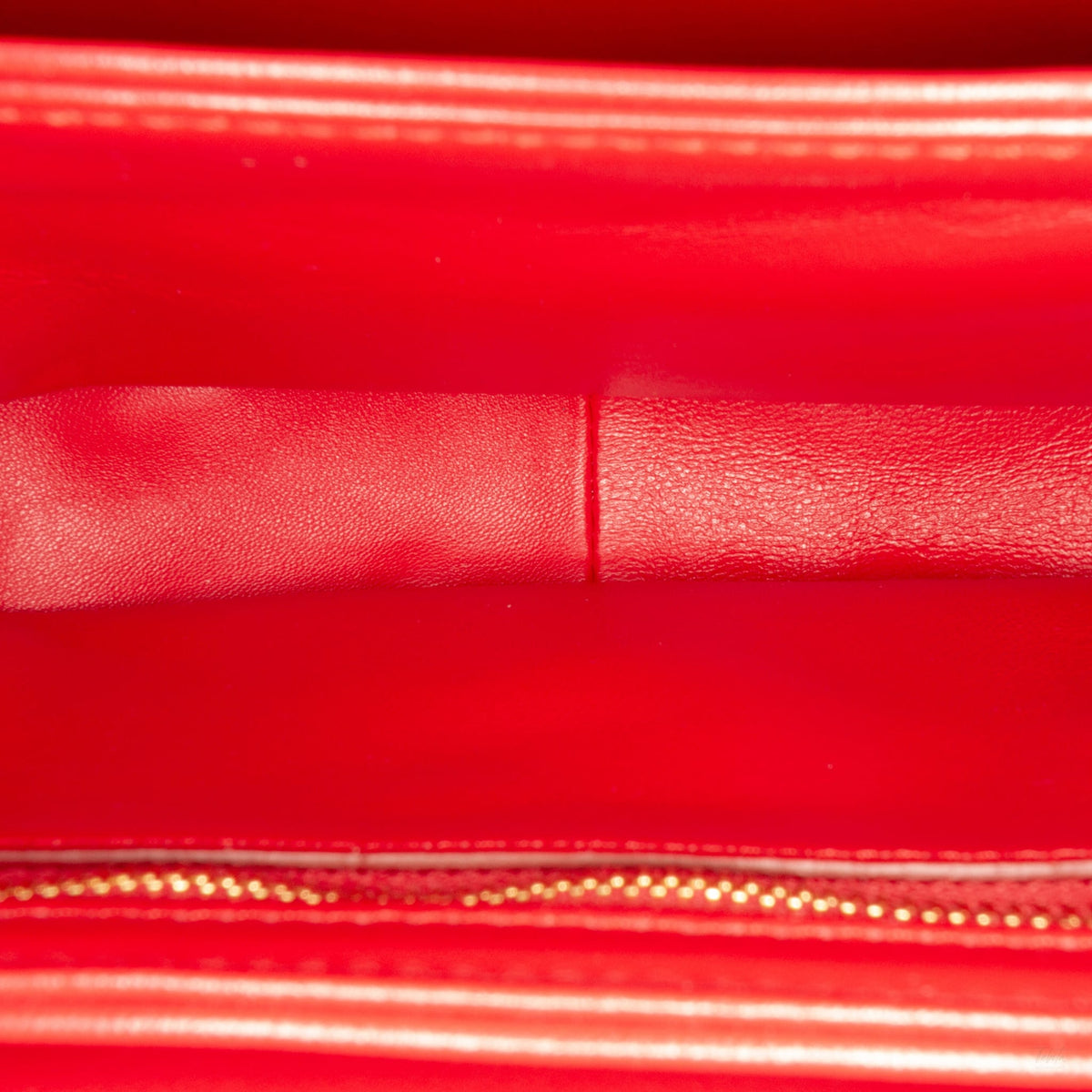 Second hand Céline Triomphe Teen Shiny Calfskin Leather Flap Crossbody Red - Tabita Bags