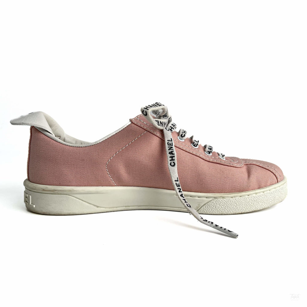 Second hand Chanel 19C Weekender Canvas Sneakers 38 Dust Pink - Tabita Bags