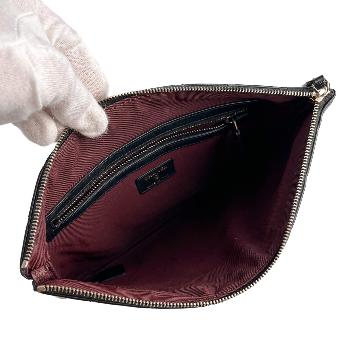 Second hand Chanel 2.55 Reissue Distressed Calfskin Leather Lucky Charm O Case Matelassè Pouch Black - Tabita Bags