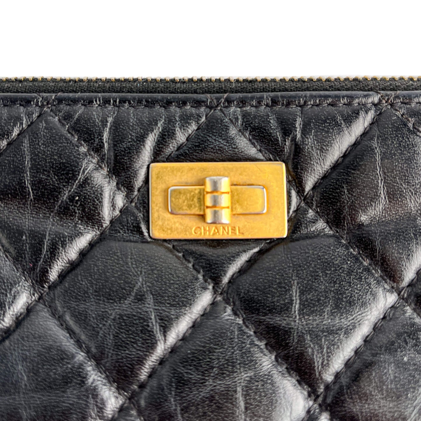 Second hand Chanel 2.55 Reissue Distressed Calfskin Leather Lucky Charm O Case Matelassè Pouch Black - Tabita Bags