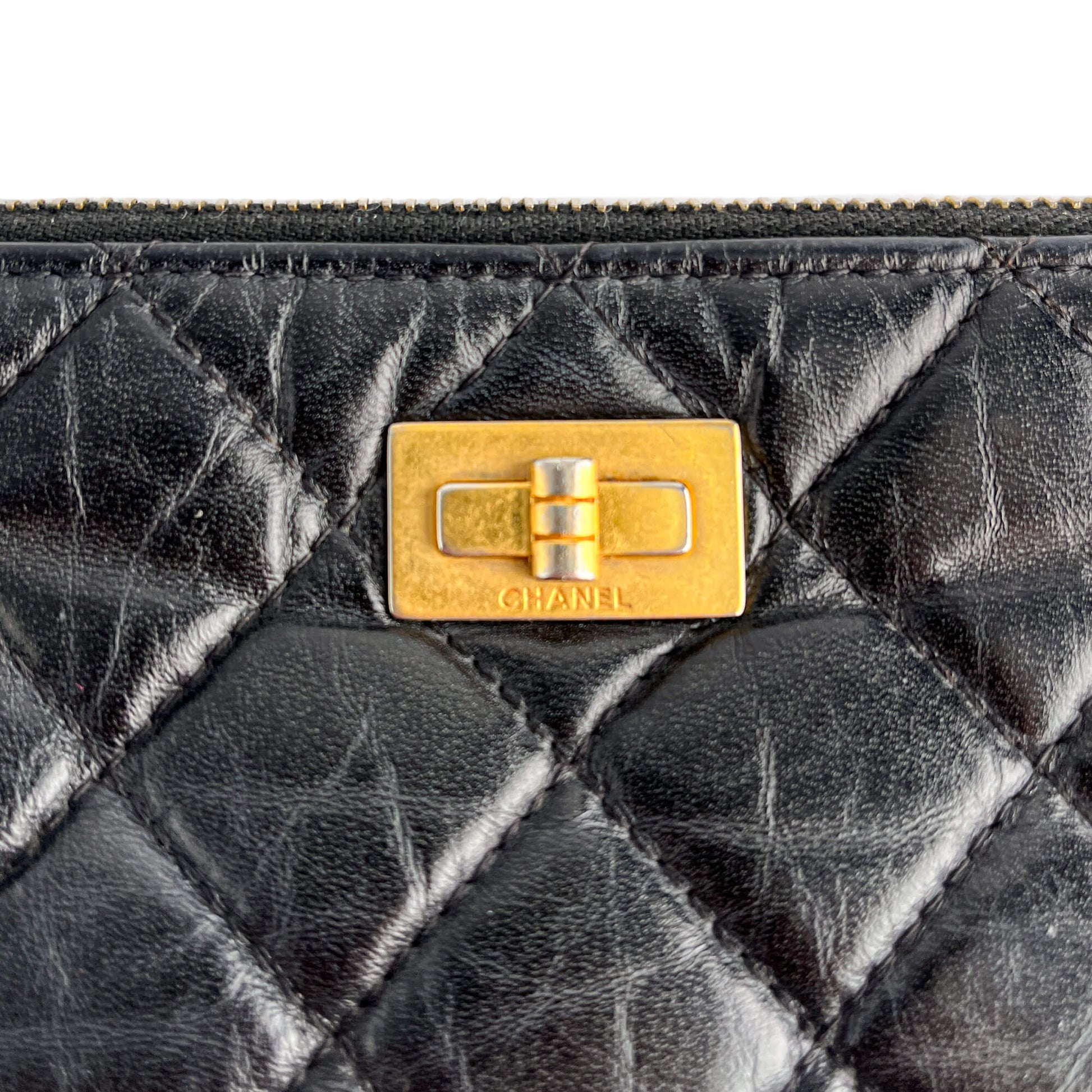 Second hand Chanel 2.55 Reissue Distressed Calfskin Leather Lucky Charm O Case Matelassè Pouch Black - Tabita Bags