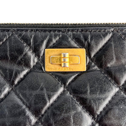 Second hand Chanel 2.55 Reissue Distressed Calfskin Leather Lucky Charm O Case Matelassè Pouch Black - Tabita Bags