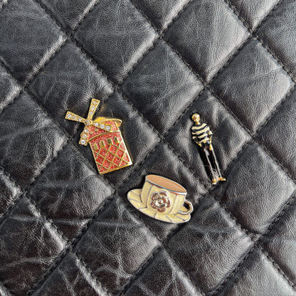 Second hand Chanel 2.55 Reissue Distressed Calfskin Leather Lucky Charm O Case Matelassè Pouch Black - Tabita Bags