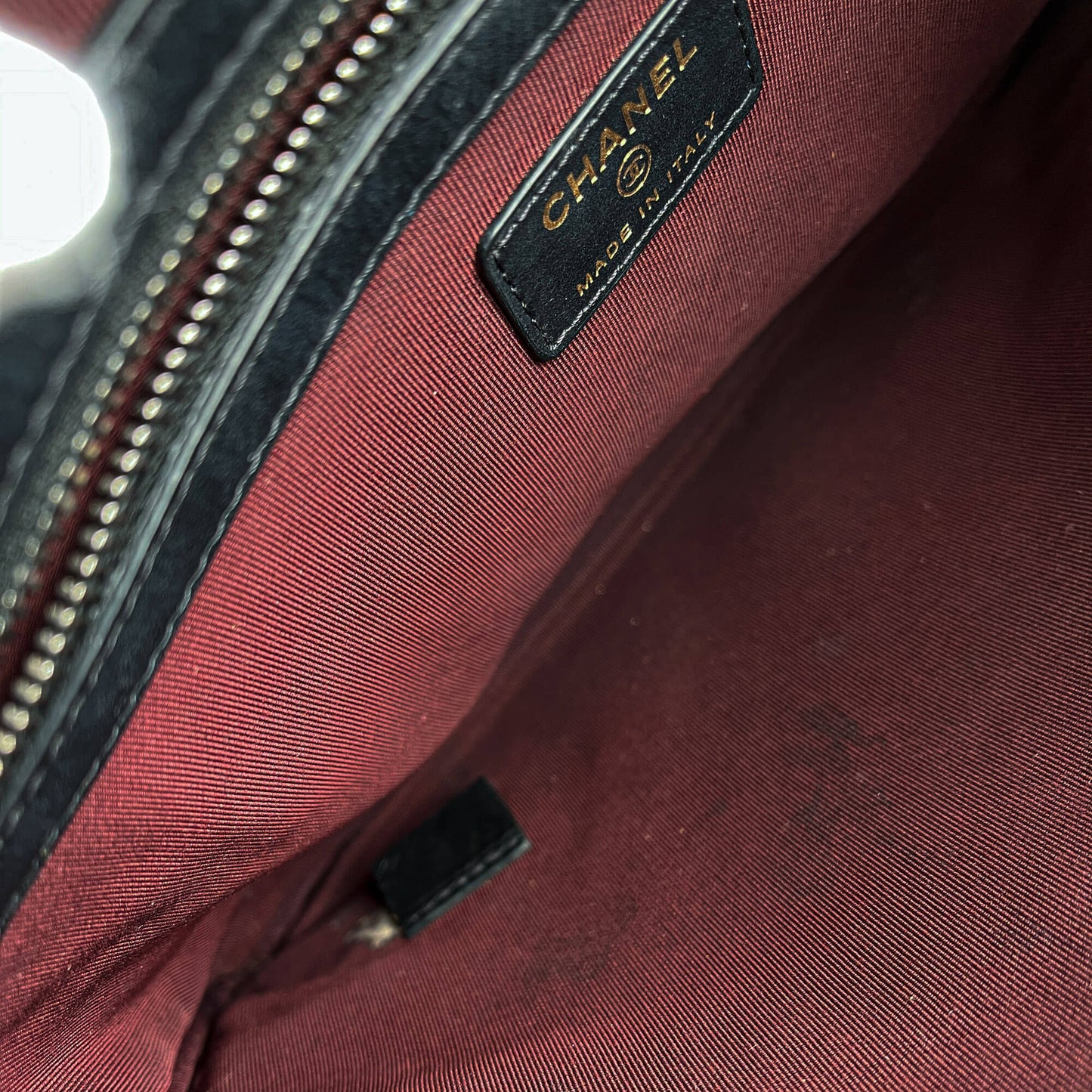 Second hand Chanel 2.55 Reissue Distressed Calfskin Leather Lucky Charm O Case Matelassè Pouch Black - Tabita Bags