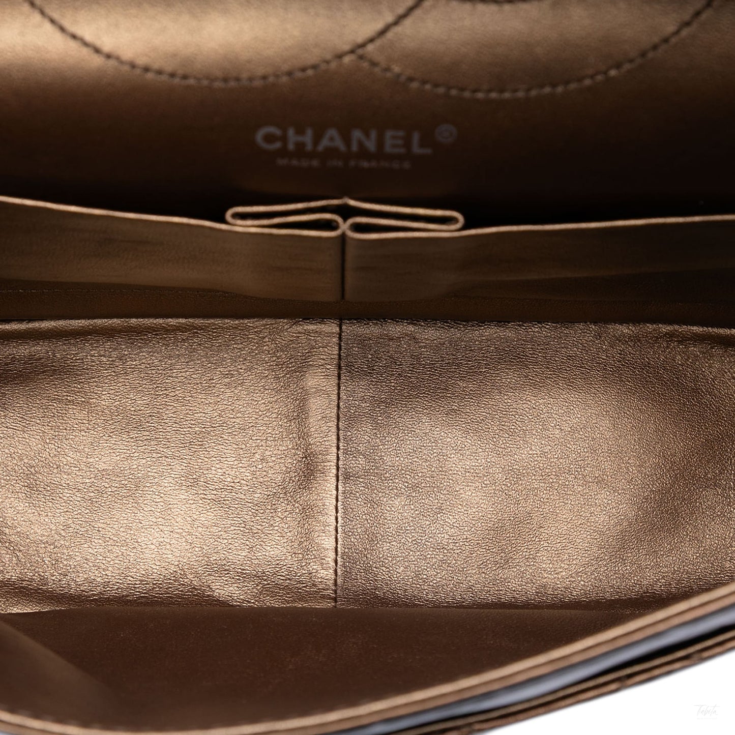 Second hand Chanel 2.55 Reissue Maxi Calfskin Leather Matelassè Flap Shoulder Bag Brown - Tabita Bags