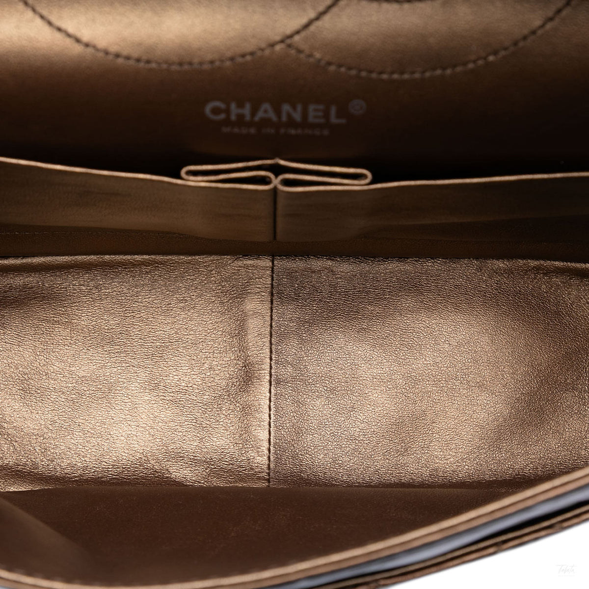 Second hand Chanel 2.55 Reissue Maxi Calfskin Leather Matelassè Flap Shoulder Bag Brown - Tabita Bags