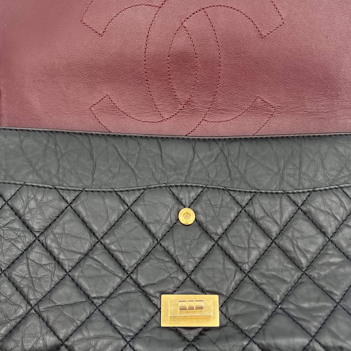 Second hand Chanel 2.55 Reissue Maxi Matelassè Lambskin Leather 2 - Ways Flap Bag Black - Tabita Bags