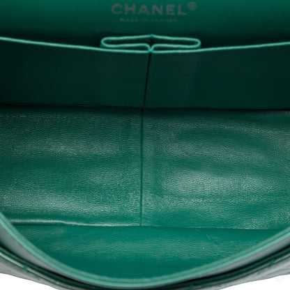 Second hand Chanel 2.55 Reissue Maxi Patent Leather Matelassè Flap Shoulder Bag Green - Tabita Bags