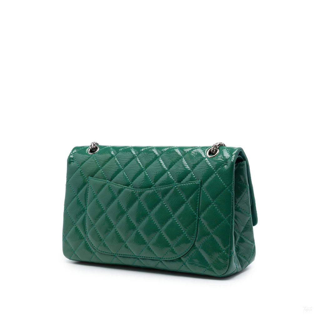 Second hand Chanel 2.55 Reissue Maxi Patent Leather Matelassè Flap Shoulder Bag Green - Tabita Bags