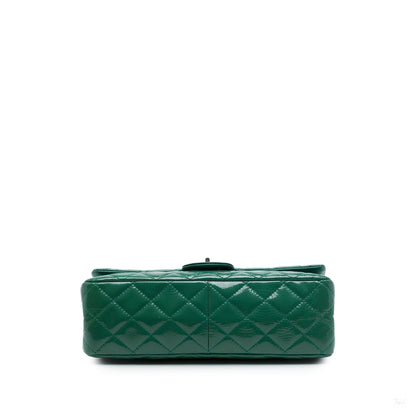 Second hand Chanel 2.55 Reissue Maxi Patent Leather Matelassè Flap Shoulder Bag Green - Tabita Bags
