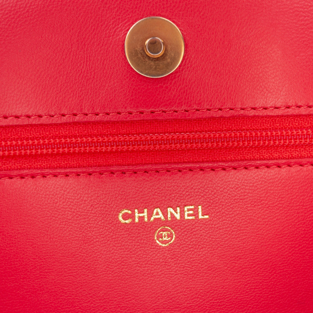 Second hand Chanel Boy Caviar Leather Quilted Wallet on Chain Crossbody Red - Tabita Bags