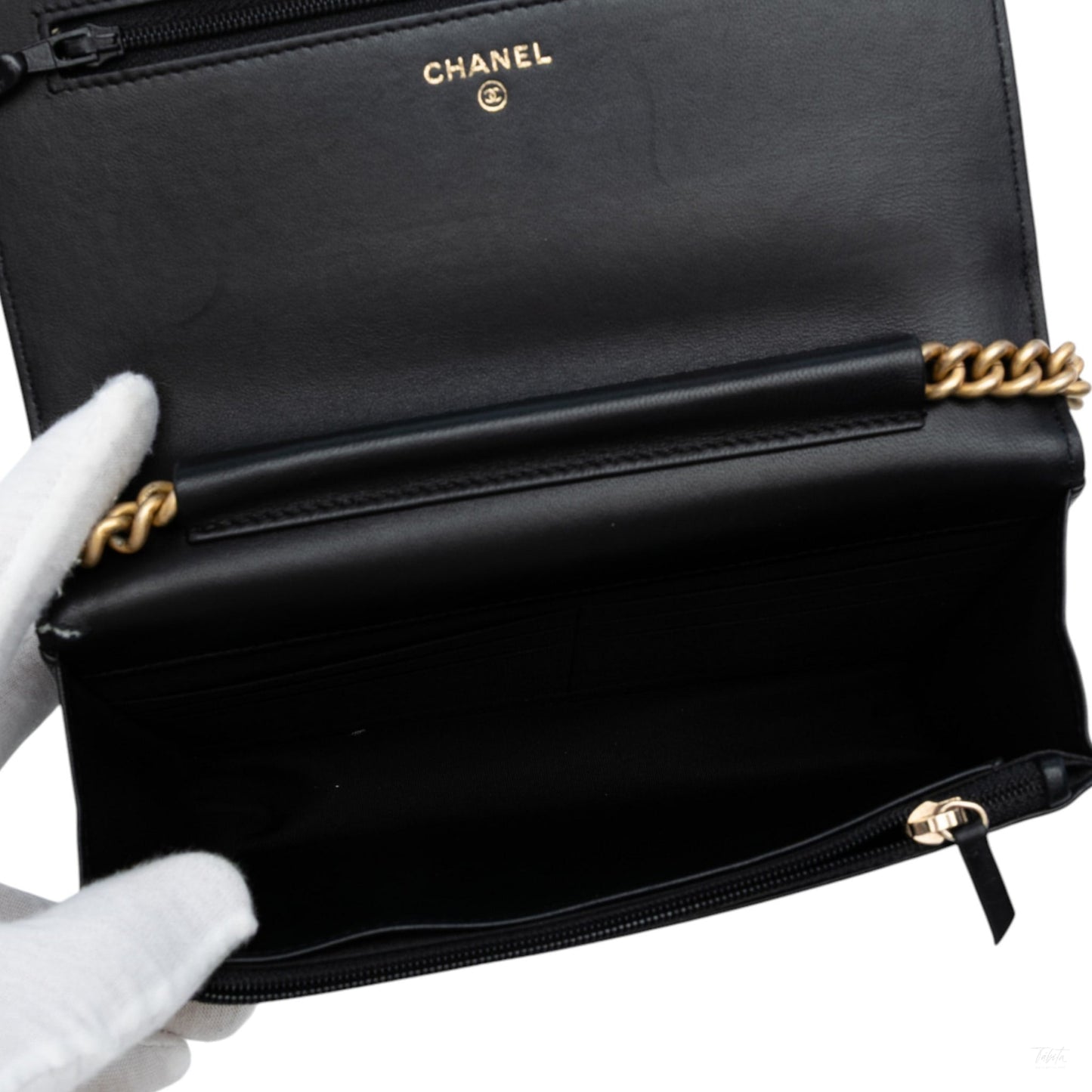 Second hand Chanel Boy Lambskin Leather Chevron Wallet on Chain Crossbody Black - Tabita Bags