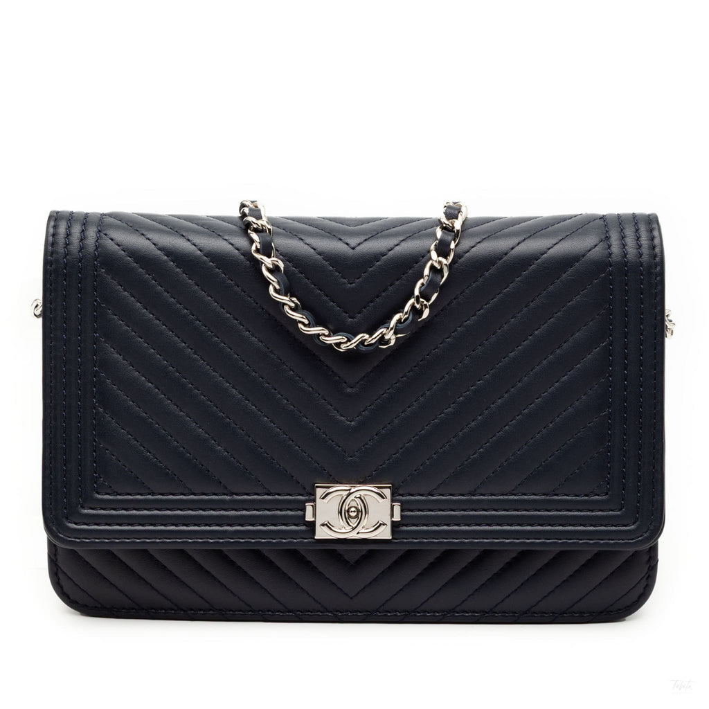 Second hand Chanel Boy Lambskin Leather Chevron Wallet on Chain Crossbody Blue - Tabita Bags