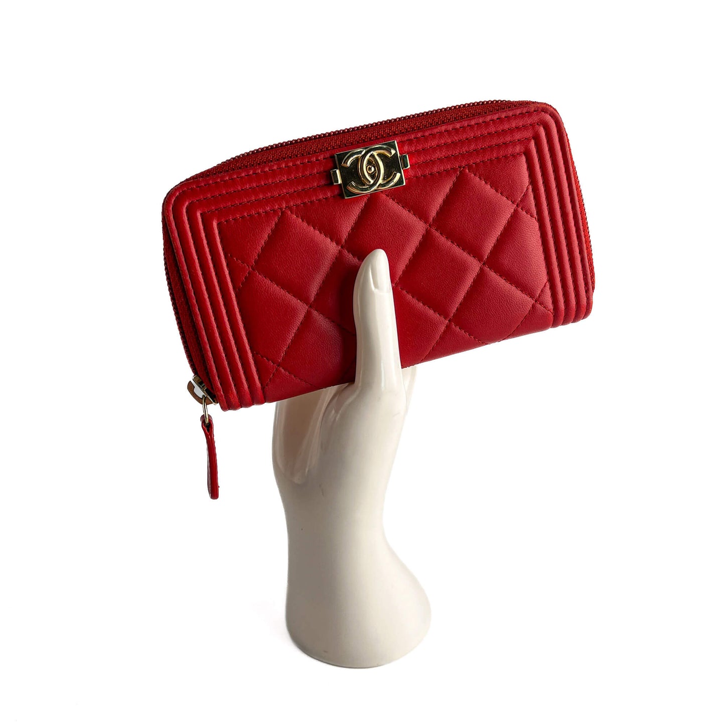 Second hand Chanel Boy Lambskin Leather Matelassè Zip Wallet Raspberry Red - Tabita Bags