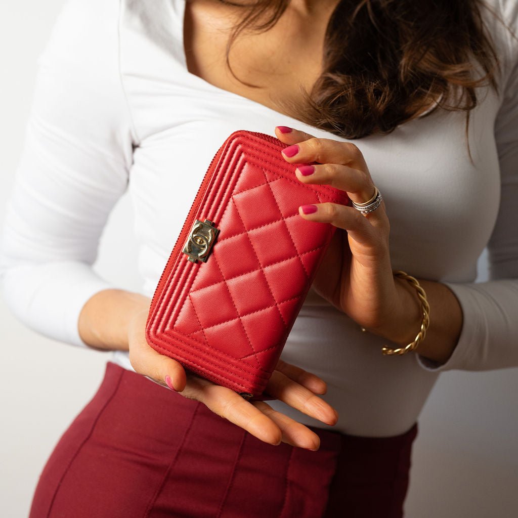 Second hand Chanel Boy Lambskin Leather Matelassè Zip Wallet Raspberry Red - Tabita Bags