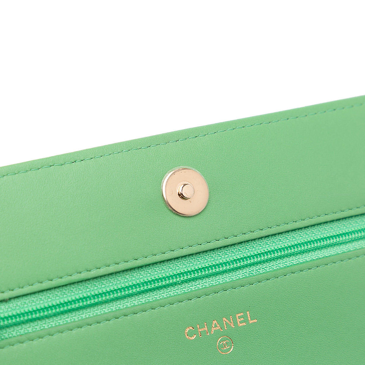 Second hand Chanel Boy Large Quilted Lambskin Leather Wallet on Chain Crossbody Green - Tabita Bags
