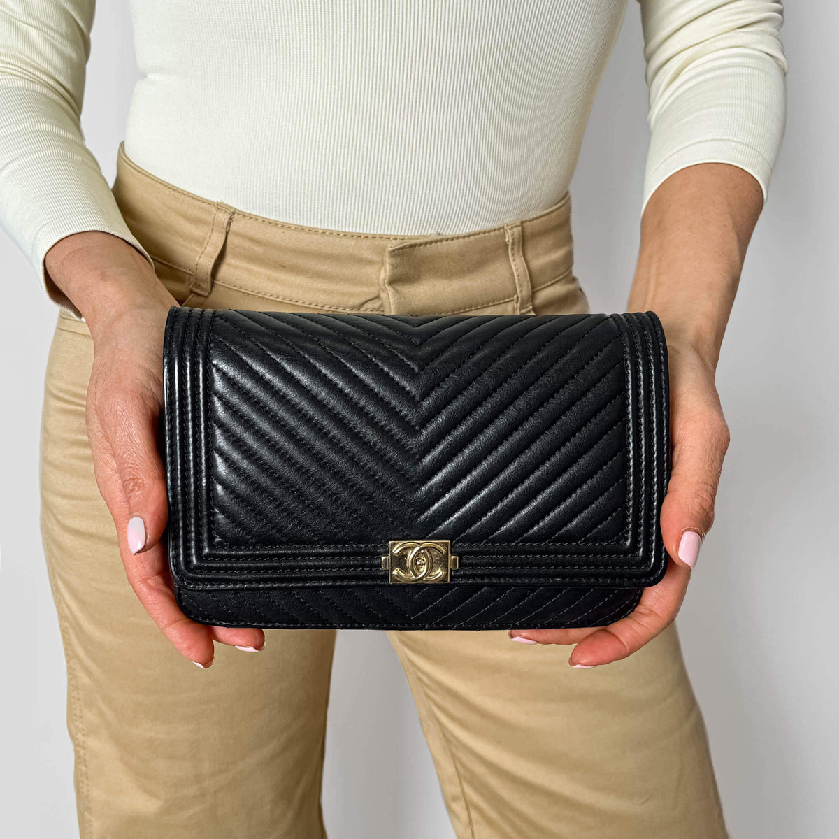 Second hand Chanel Boy Leather Wallet on Chain Clutch Black - Tabita Bags