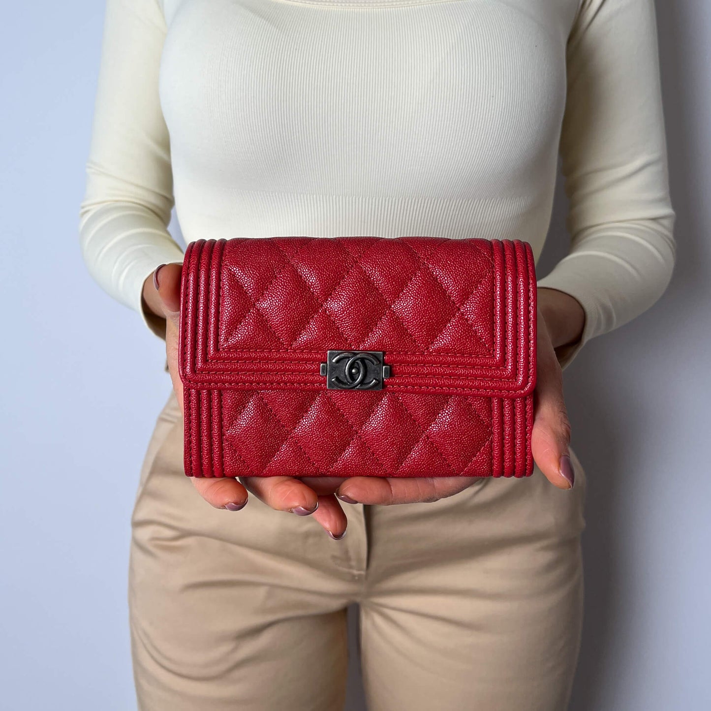 Second hand Chanel Boy Matelassè Caviar Leather Folding Wallet Cherry Red - Tabita Bags