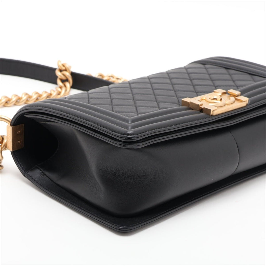 Second hand Chanel Boy Medium Calfskin Leather Double Stitch Quilted Shoulder Bag Black - Tabita Bags